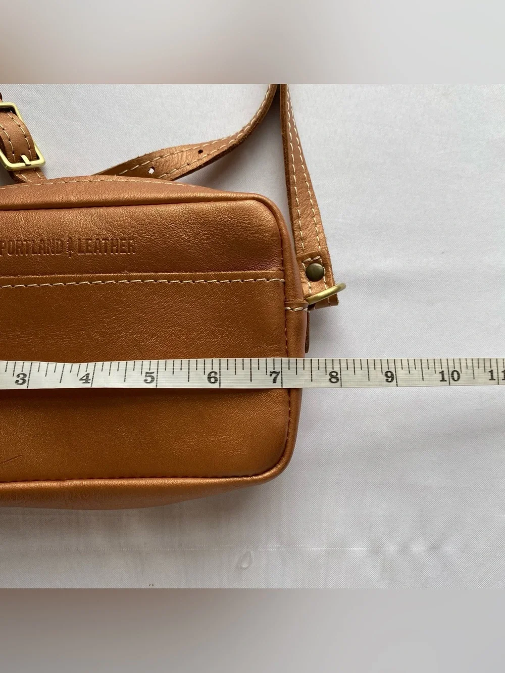 Portland Leather Goods Havana Small Leather Camera Crossbody Bag - Retired - Picture 14 of 16